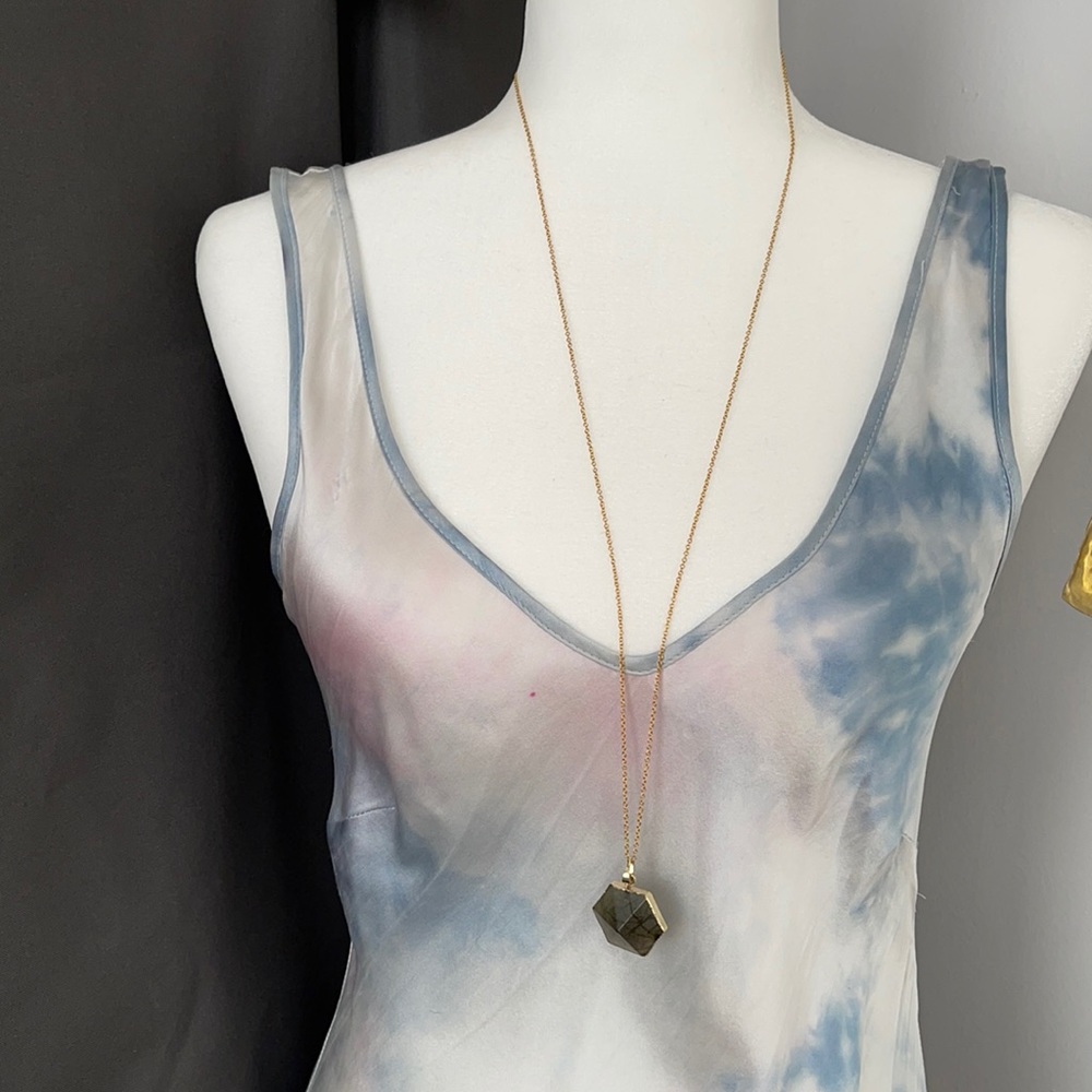 Extra long pendant gold necklace